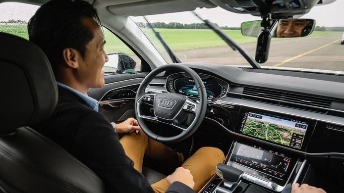 Japón prepara una ley de conducción autónoma de nivel 4 para 2025