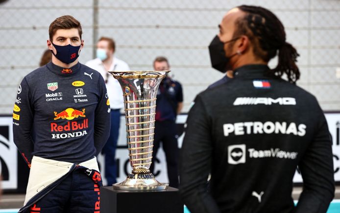 Verstappen y los rumores sobre Hamilton: «No veo razón para que se rinda»