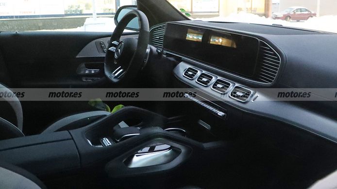 Mercedes-AMG GLE 63 2023 - foto espía interior