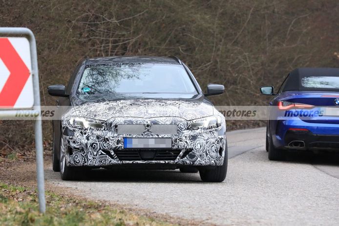 El revisado BMW Serie 3 Touring Facelift 2023 descubre detalles en sus pruebas