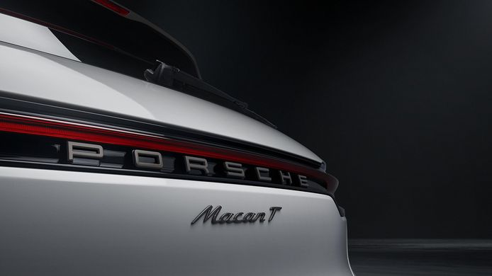 Porsche Macan T - rear
