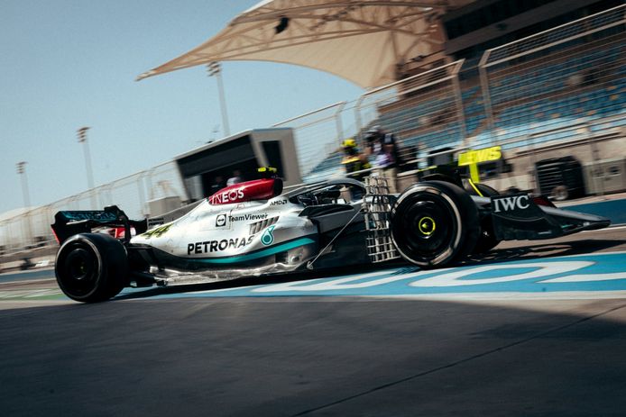 Mercedes revoluciona la Fórmula 1 con su W13 ‘sin pontones’