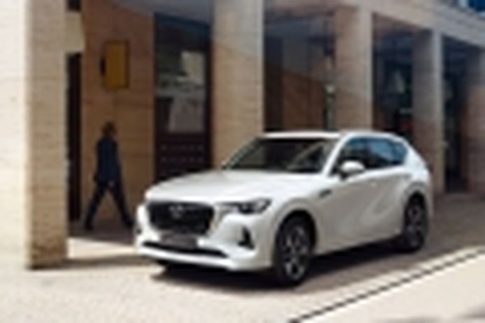 First contact Mazda CX-60 2022, the anti-system