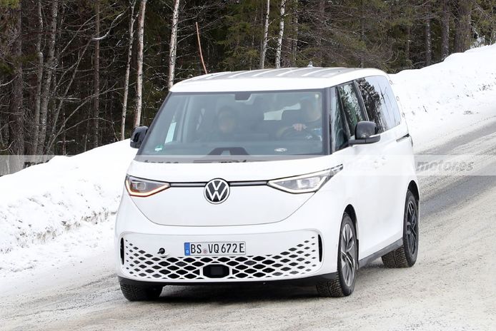 Los prototipos de producción del Volkswagen ID. Buzz 2022 se destapan tras su debut