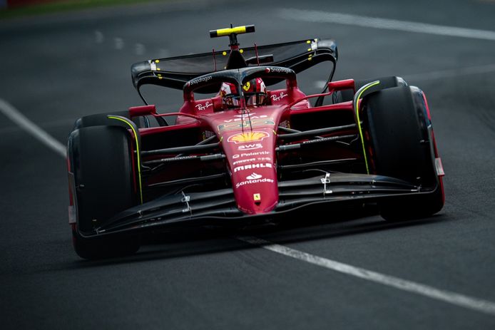 Ferrari cambia el motor de Sainz en Imola tras lo ocurrido en Australia