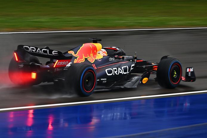 Verstappen, pole para el sprint de Imola tras una caótica clasificación