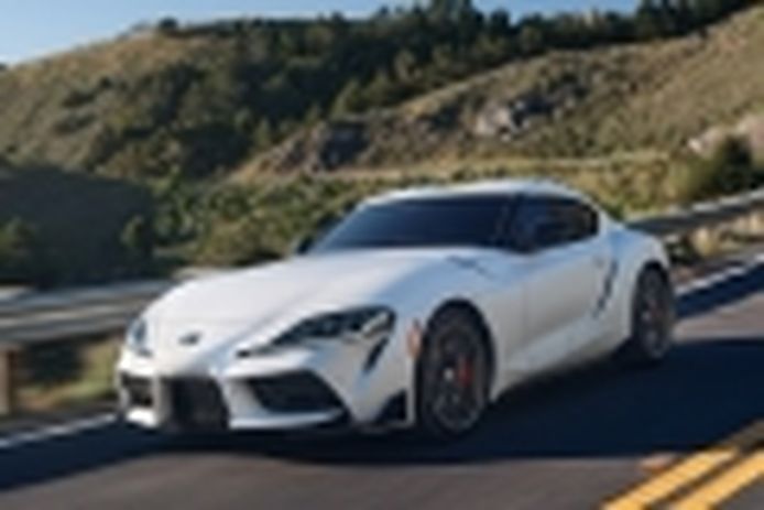 The manual transmission arrives at the Toyota GR Supra 2023