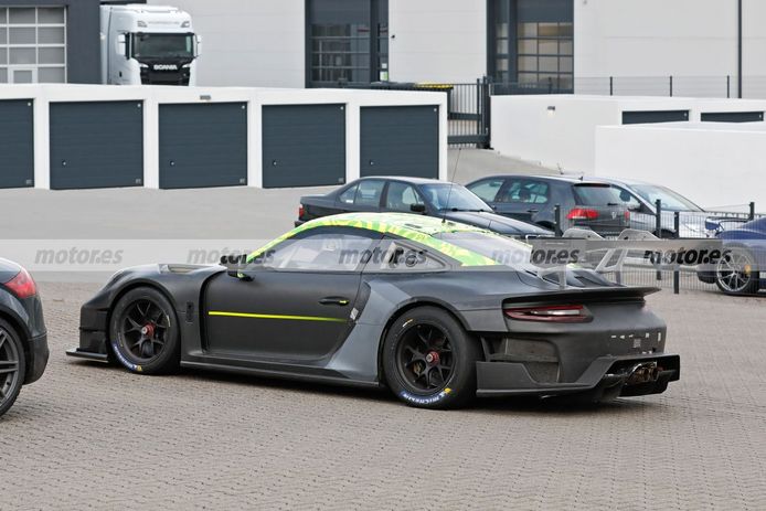 El Porsche 911 GT2 RS Clubsport 25 2022 de Manthey Racing luce en fotos espía