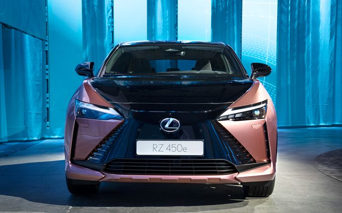 First contact with the Lexus RZ, a new stage (With video)