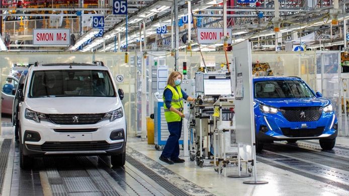 La producción de vehículos en España cierra marzo de 2022 con una caída del 20,1%