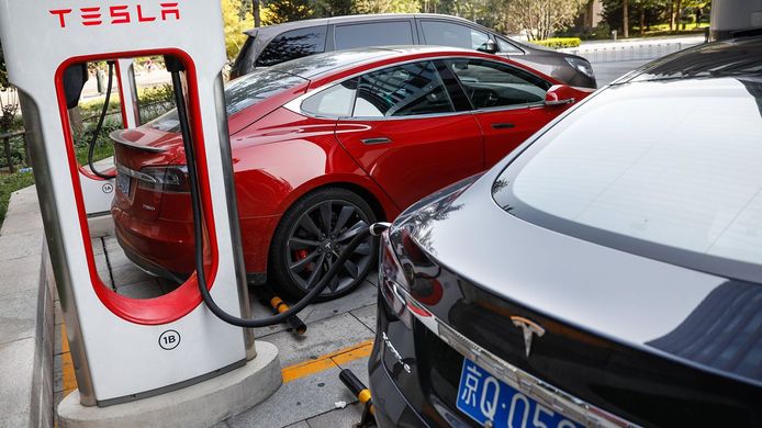 China abre la puerta a extender los subsidios para coches eléctricos