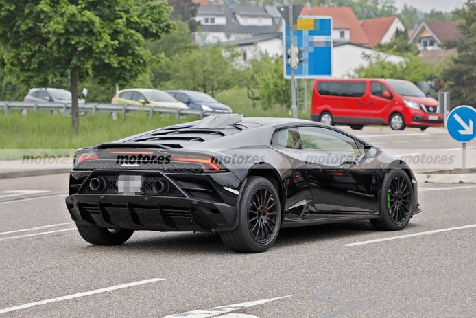 Fotos espía Lamborghini Huracán Sterrato 2023