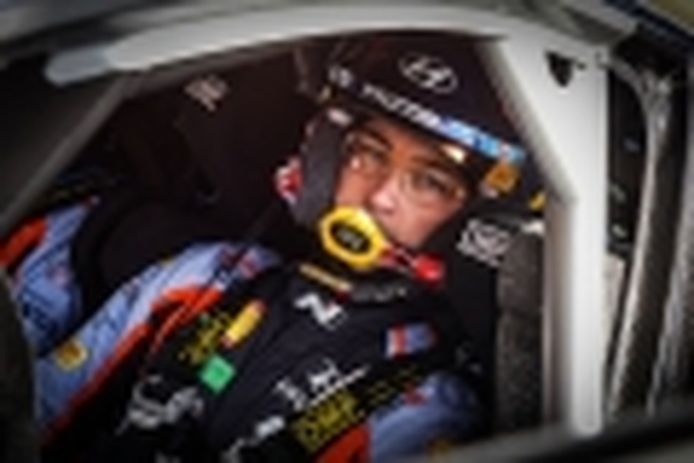 Thierry Neuville is the first leader of the Rally of Portugal in Coimbra