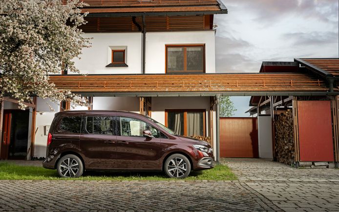Test Mercedes T-Class, the Citan of families and leisure