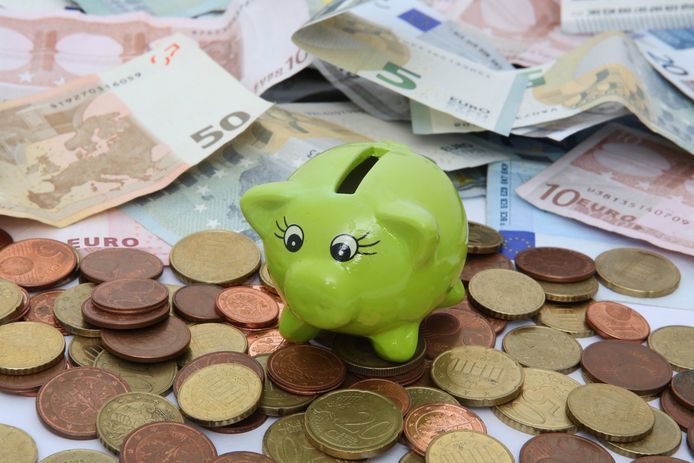 Hacienda recuaudó 1.200 millones de euros menos en 2021 por impuestos a nuevas matriculaciones