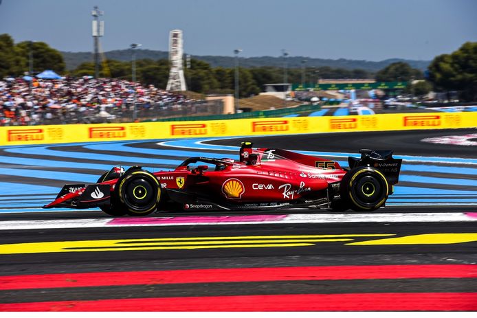 Sainz no entiende nada en Ferrari: «Podríamos haber acabado en el podio»
