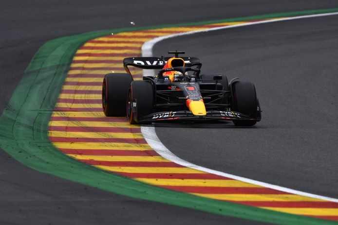Verstappen ajusticia a la parrilla en 18 vueltas y domina en Spa sin oposición