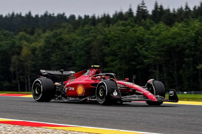 Sainz se postula para la pole en los primeros libres de Spa-Francorchamps