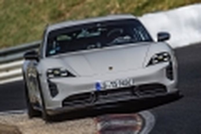 El Porsche Taycan Turbo S arrebata al Tesla Model S Plaid su récord en Nürburgring