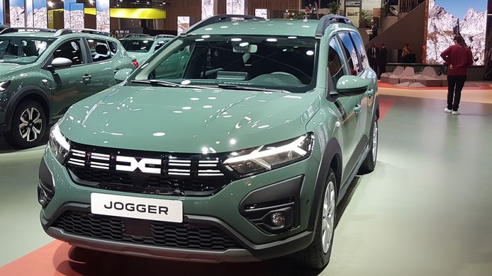 Dacia presenta el nuevo Jogger Hybrid, su primer coche híbrido barato