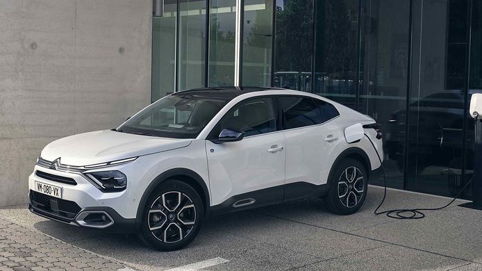 Citroën ë-C4 X