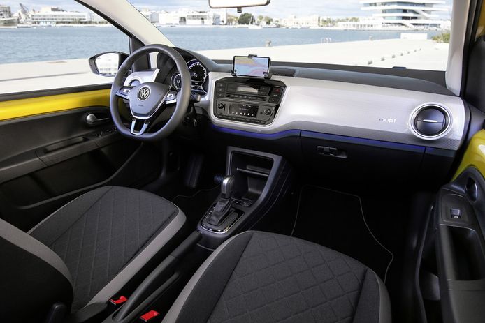 Volkswagen e-Up - interior