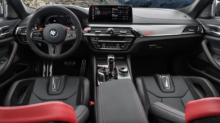  El nuevo BMW M5 CS, una de las berlinas más radicales, ya tiene precio en  España