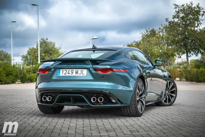 prueba-jaguar-f-type-coupe-p575-202398792-1702662652_3.jpg