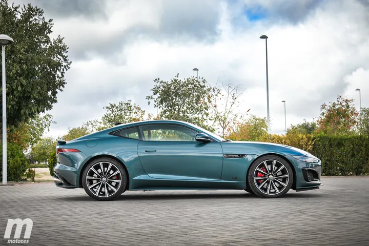 prueba-jaguar-f-type-coupe-p575-202398792-1702662660_4.jpg