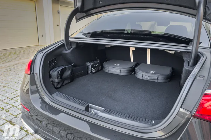 prueba-mercedes-clase-e-2024-2024100023-1706737065_5.jpg