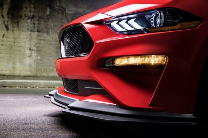 localizar Aleta Automáticamente Ford Mustang GT Performance Pack Level 2: el Mustang más agresivo llega en  2018