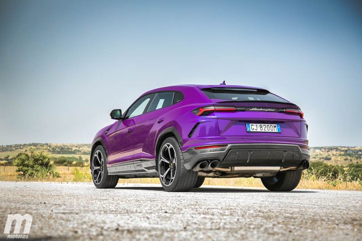 Prueba del Lamborghini Urus, imponente bestia innecesaria