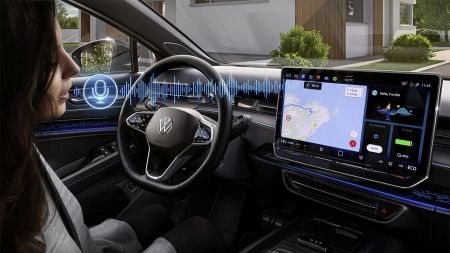 Así cambiará la Inteligencia Artificial los controles por voz en el coche, será un pasajero más