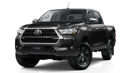 El Toyota Hilux se viste de gala en 2025, el pick-up estrena un par de nuevos paquetes de diseño