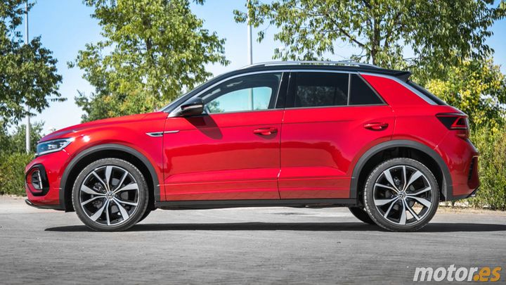 Volkswagen T-Roc - lateral