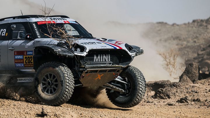 Chicherit se anota la primera etapa del Dakar 2025