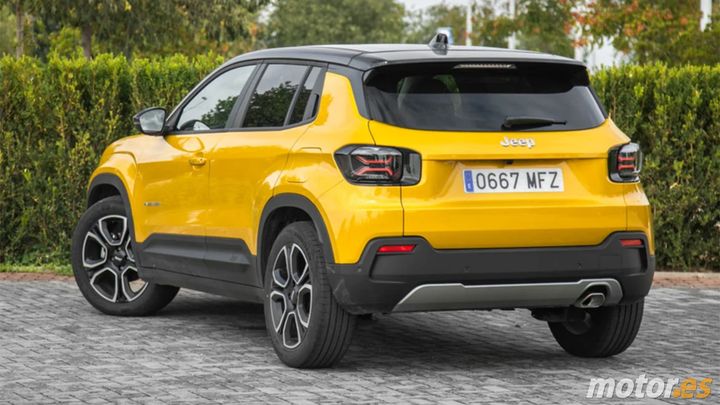 Jeep Avenger - parte trasera