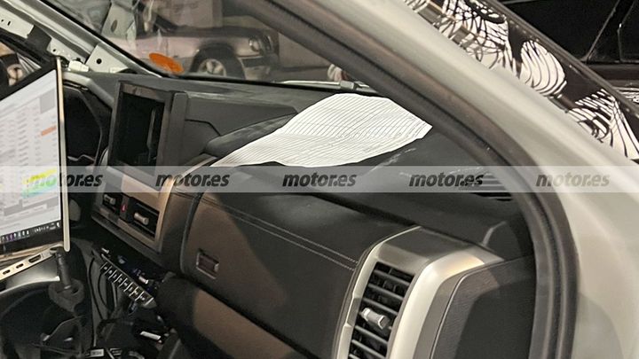Interior del Mitsubishi Montero Sport 2026