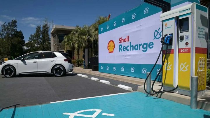 decidir-cuando-pasar-coche-electrico-she