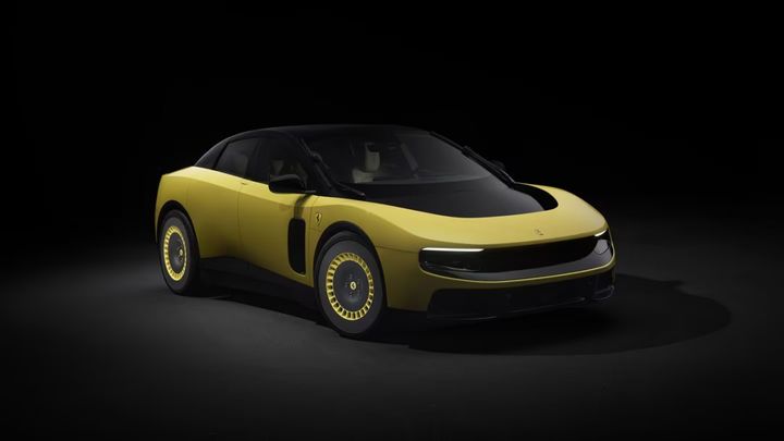 ferrari-luce-ademas-feo-mal-coche-electr
