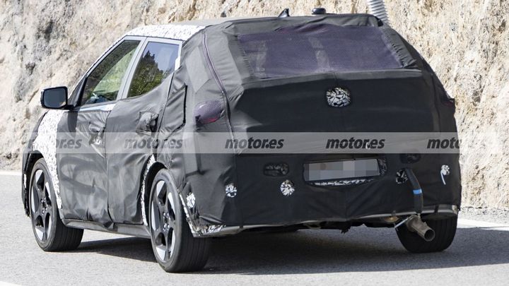 Fotos espía Hyundai i20 2027