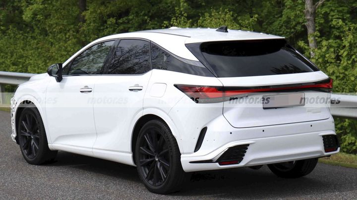 Fotos espía Lexus RX Facelift 2028