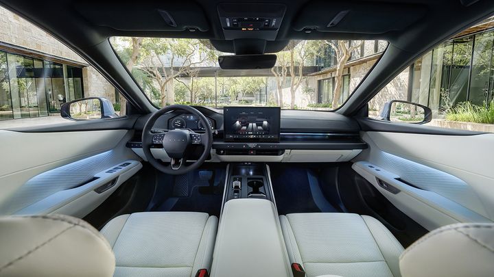 Lexus ES 2026 - interior