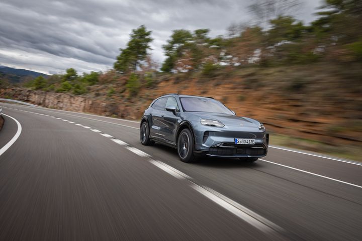 prueba-porsche-cayenne-electric-20261143