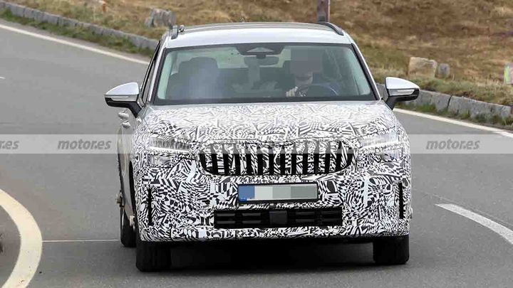 Skoda Kodiaq 2027 - foto espía frontal