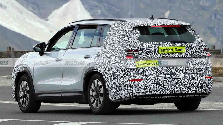 Skoda Kodiaq 2027 - foto espía posterior