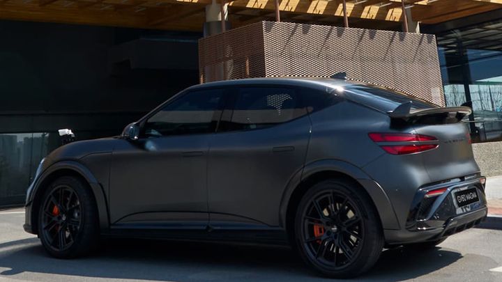 Genesis GV60 Magma