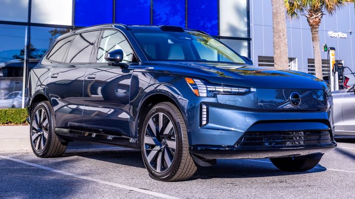 Volvo EX90