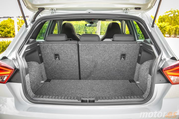 comparativa-seat-ibiza-y-arona-202611454