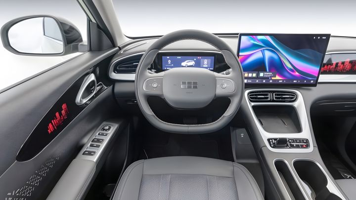 Geely E2